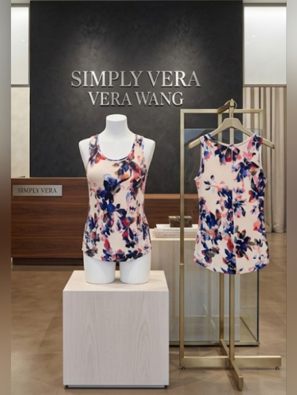​Simply Vera Vera Wang Floral Tank Top